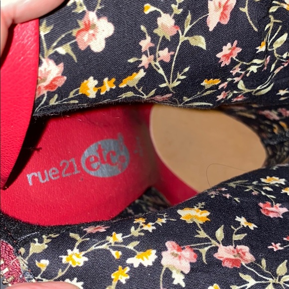 Boots - Picture 6 of 13